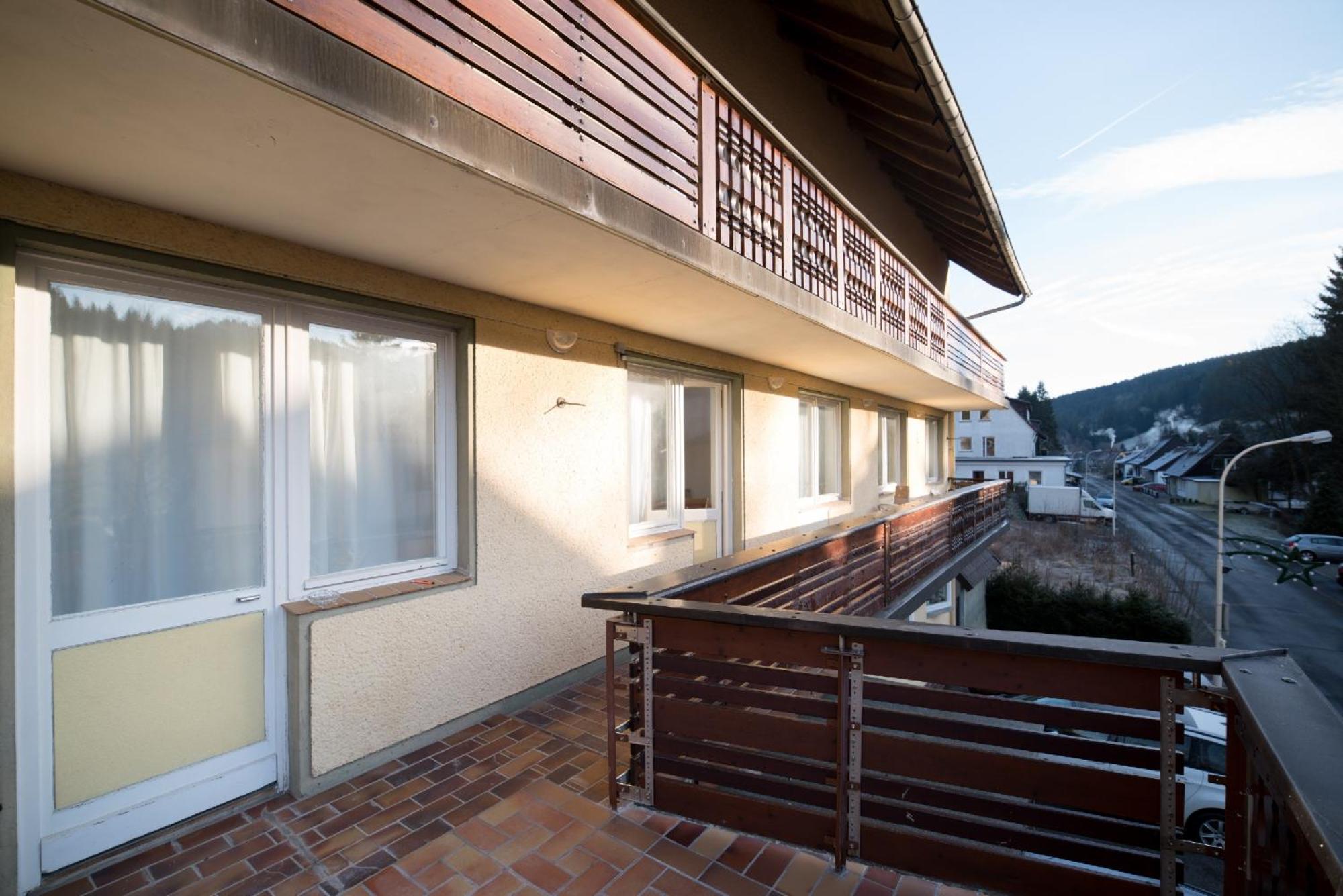 Apartmenthaus Am Waldrand- Kueche - Fruehstueck - Balkon Wildemann Exteriér fotografie