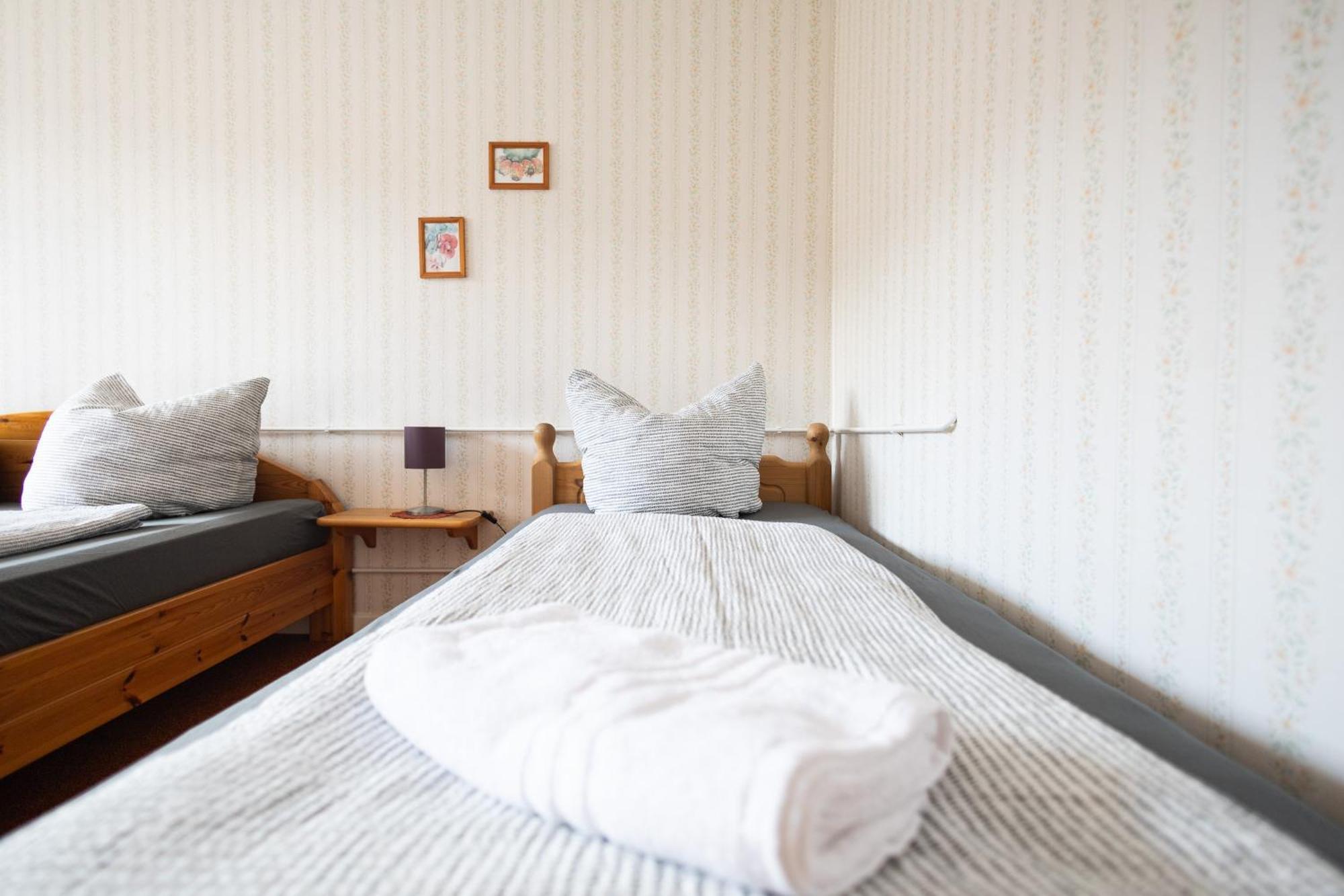 Apartmenthaus Am Waldrand- Kueche - Fruehstueck - Balkon Wildemann Exteriér fotografie